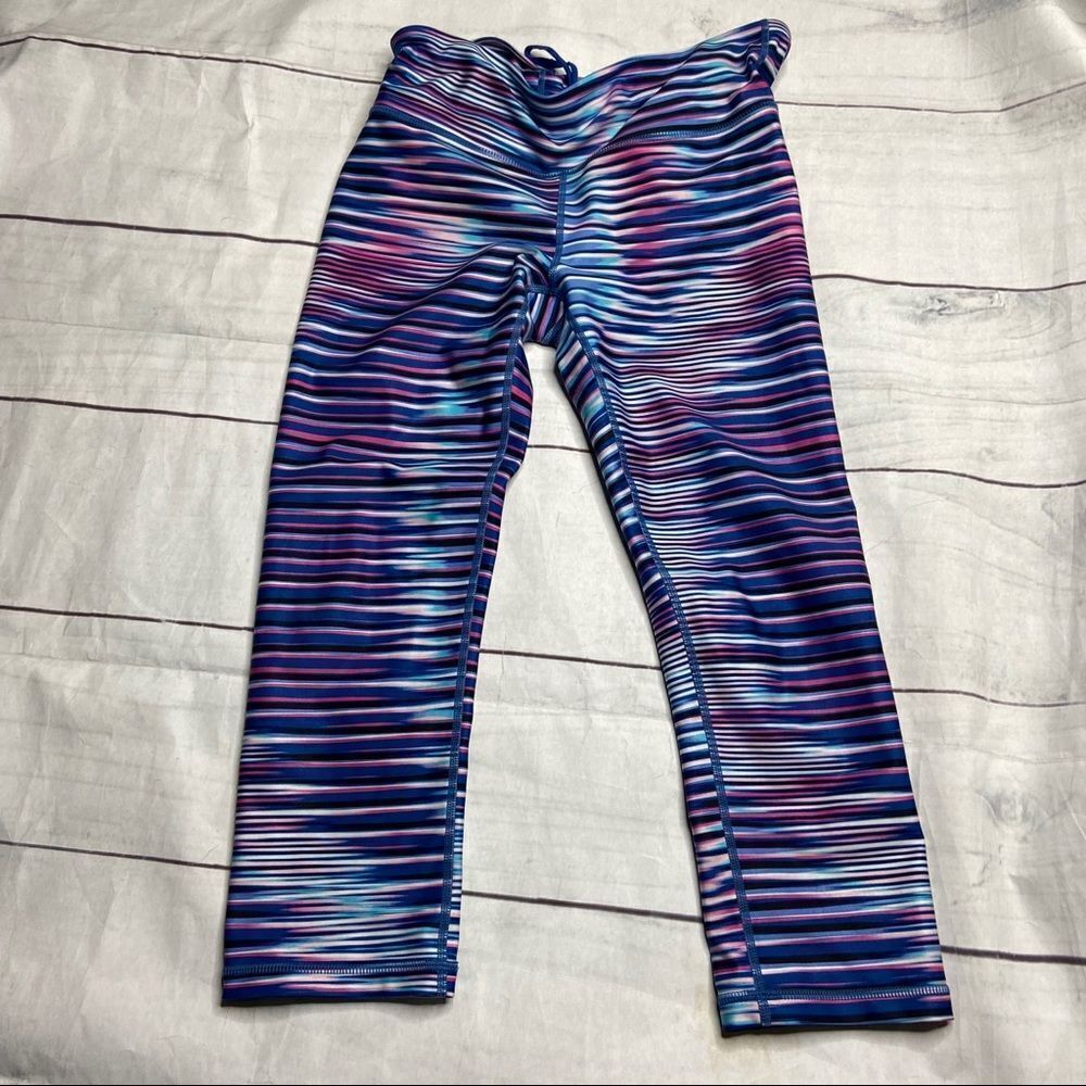 Gap fit stripe crop leggings small